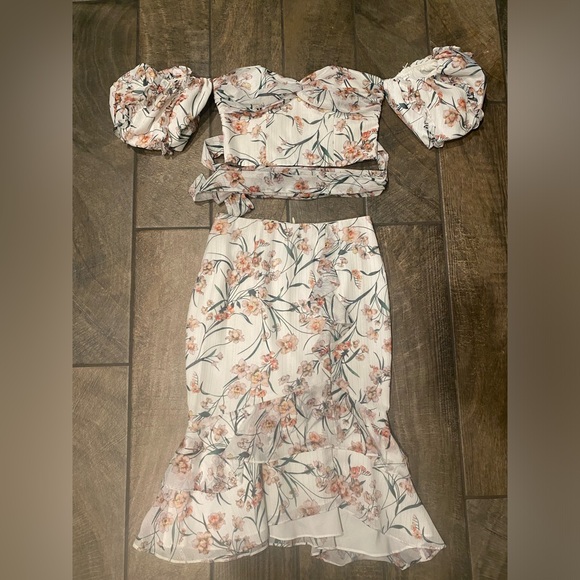 Lulu’s Frill White Floral Print Off-the-Shoulder Two-Piece Midi Dress - Picture 5 of 7